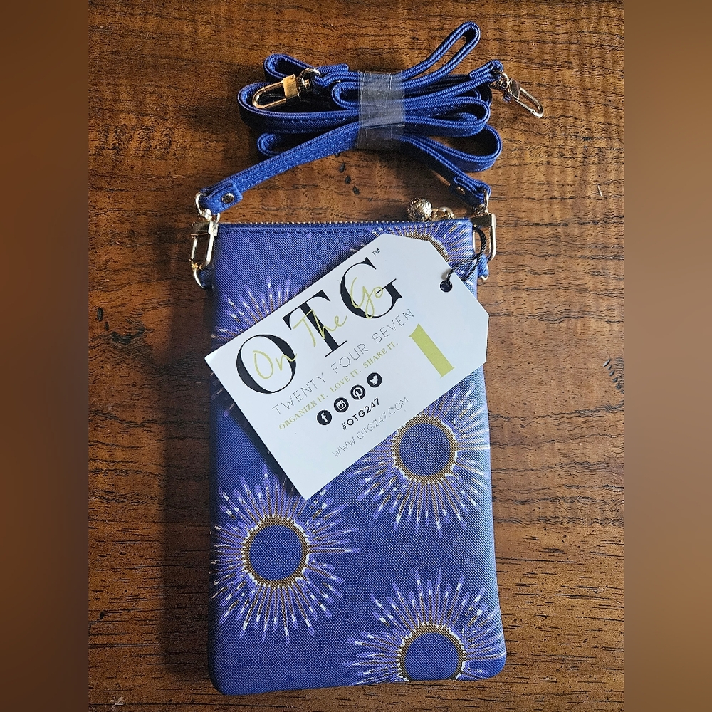 OTG 247 #1 Navy & Gold Phone/Wallet Bag NWT